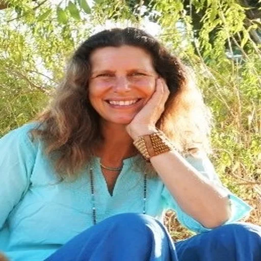 Lila Kimhi לילה קמחי