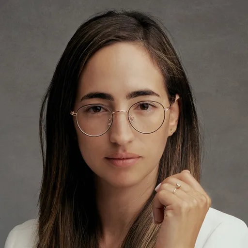 שורשים וכנפיים - פודקאסט על כסף ותודעה: רו"ח שיר טויג גרוזברג